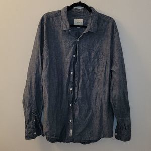 American Eagle Long Sleeve Button-Down Shirt